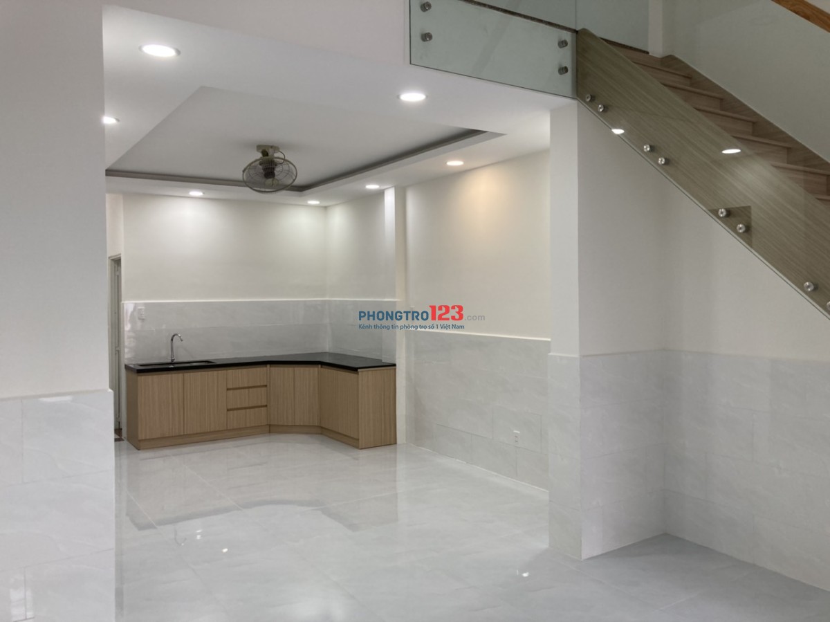 Cho thuê NR 2PN, 1WC, 96m2 tại 32/5 đường 12, Trường Thọ, Thủ Đức.