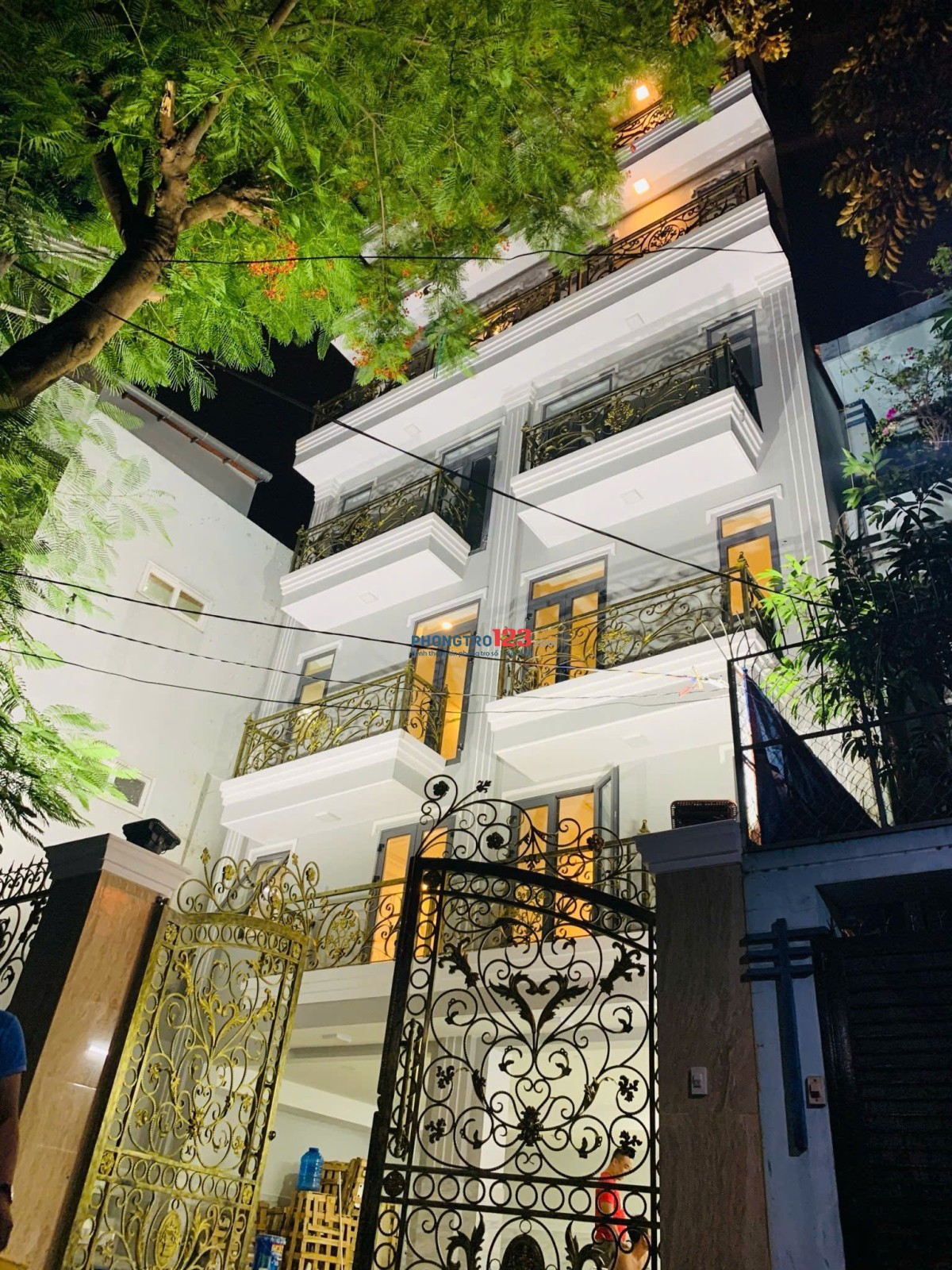 TRỌ BÌNH THẠNH GẦN NGÃ TƯ HÀNG XANH ĐH HIU,UEF,HUTECH STUDIO FULL NỘI THẤT CỬA SỔ LỚN PHAN CHU TRINH