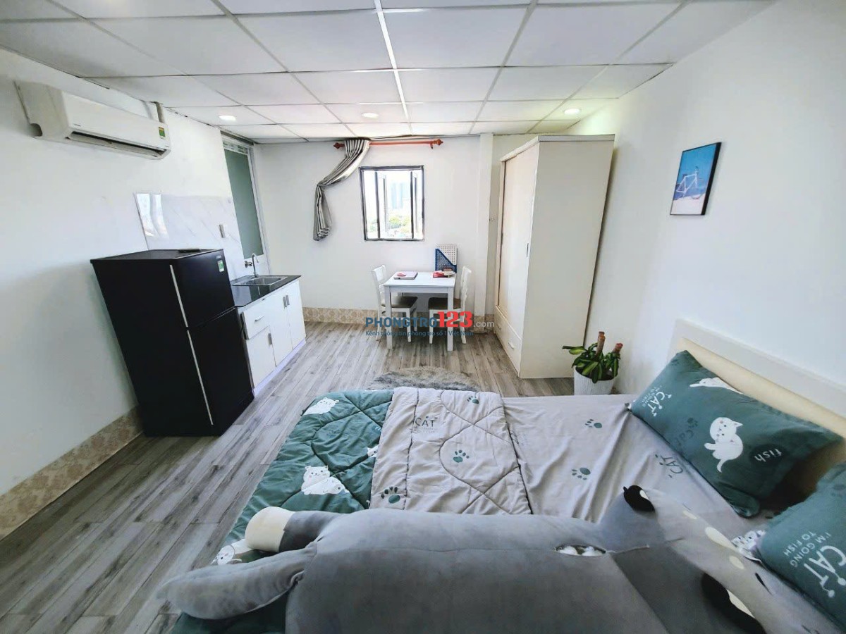 TRỌ BÌNH THẠNH GẦN NGÃ TƯ HÀNG XANH ĐH HIU,UEF,HUTECH STUDIO FULL NỘI THẤT CỬA SỔ LỚN PHAN CHU TRINH