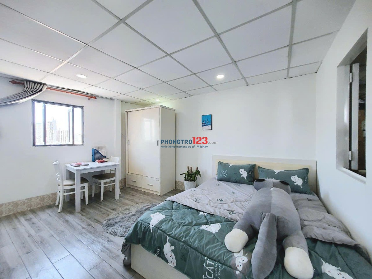 TRỌ BÌNH THẠNH GẦN NGÃ TƯ HÀNG XANH ĐH HIU,UEF,HUTECH STUDIO FULL NỘI THẤT CỬA SỔ LỚN PHAN CHU TRINH