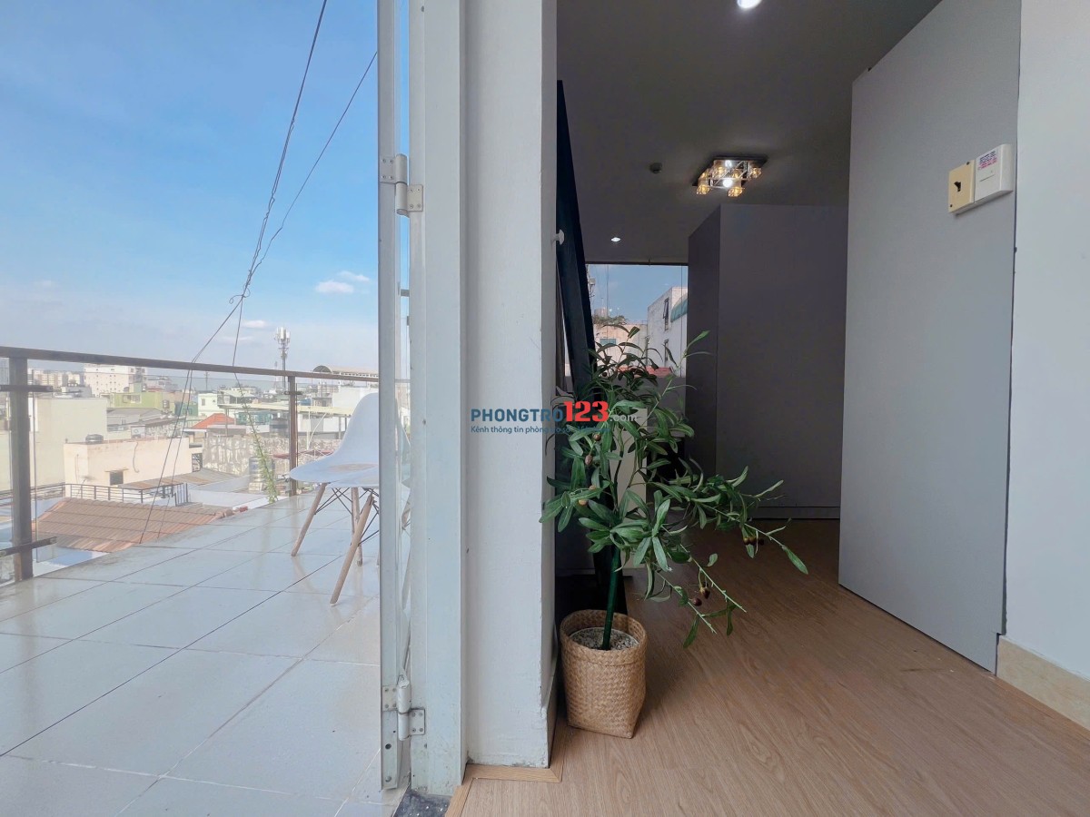 TRỌ BÌNH THẠNH GẦN CHỢ BÀ CHIỂU 1PN 38m2 FULL NỘI THẤT BAN CÔNG RỘNG THANG MÁY BẠCH ĐẰNG BÌNH THẠNH