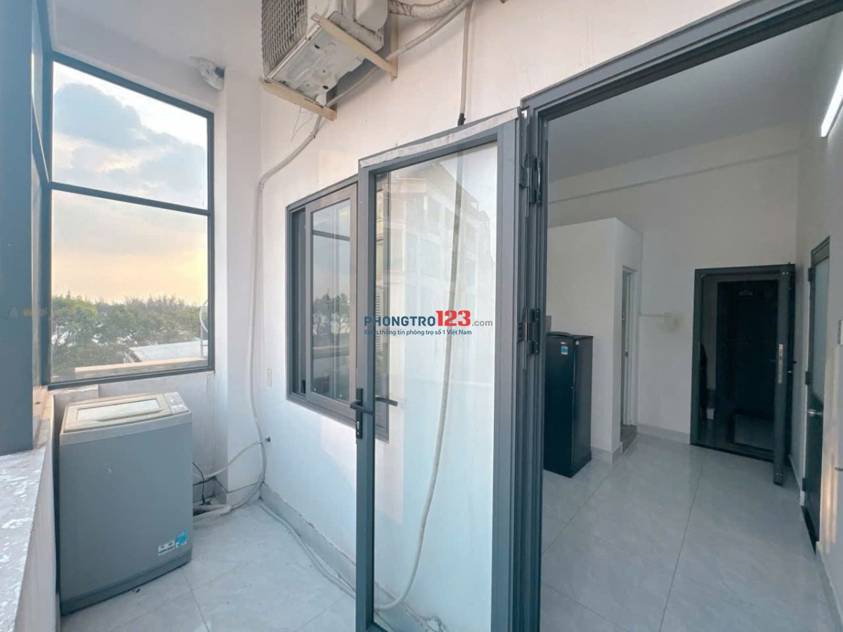 Chung cư 319 Lý Thường Kiệt, Q11: 8,5tr, 2p ngủ, nhà mới, 70m2