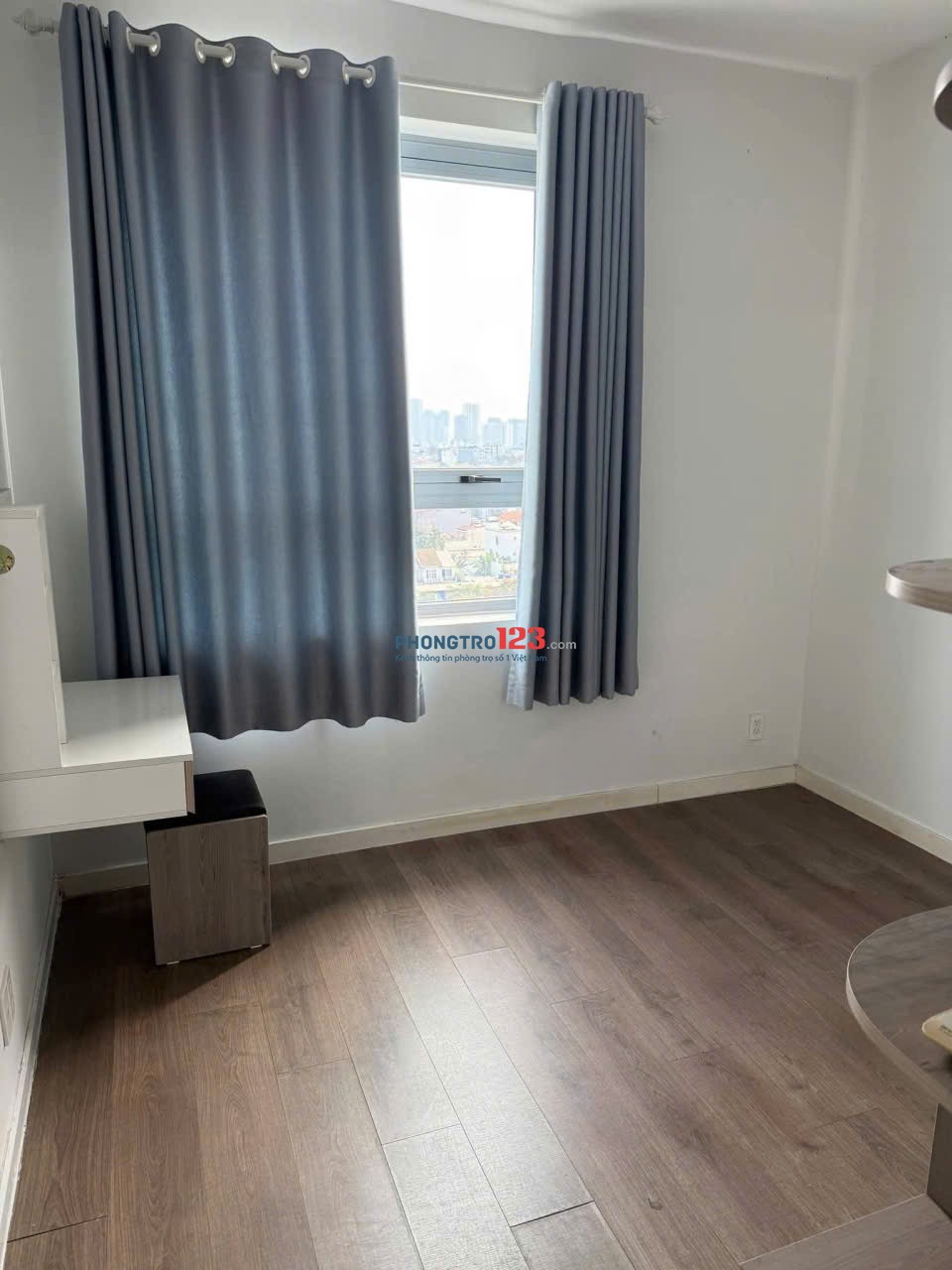 Căn 2p ngủ C/c Lotus garden - Trịnh Đình Thảo sẵn NTCB giá 10tr