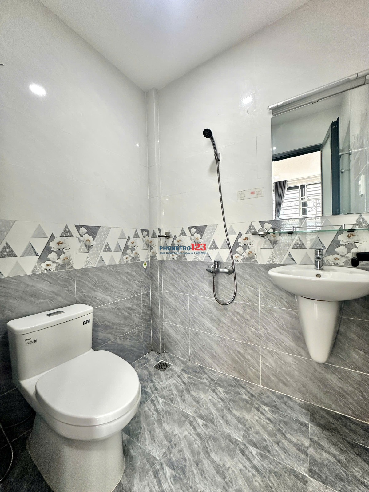 PHÒNG ĐẸP MỚI XÂY GẦN UFM - CẦU TÂN THUẬN