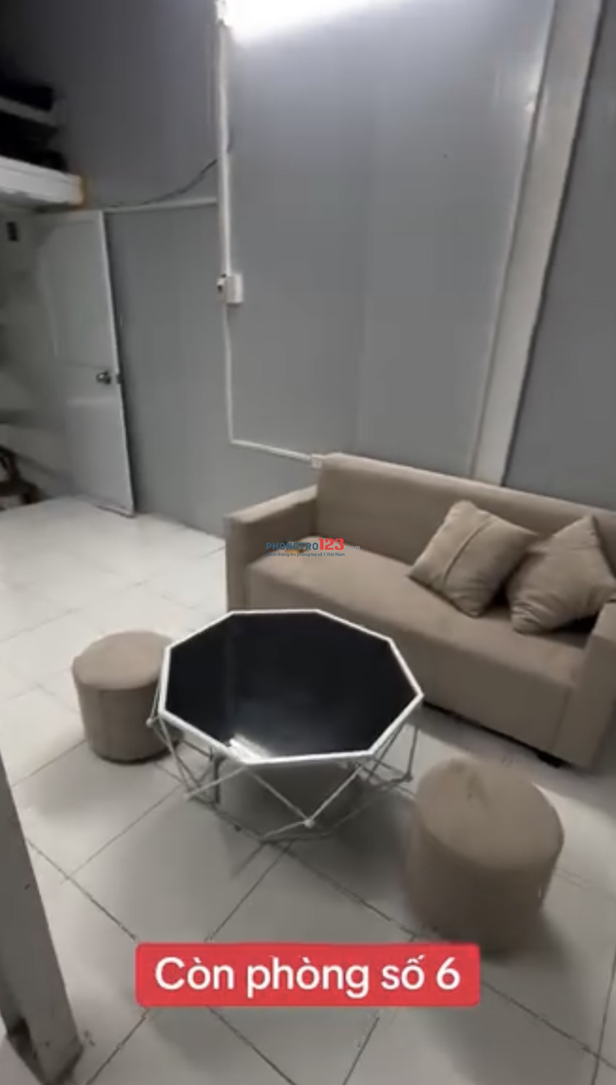 Còn phòng số 6 ở tầng 3, rộng 30m2