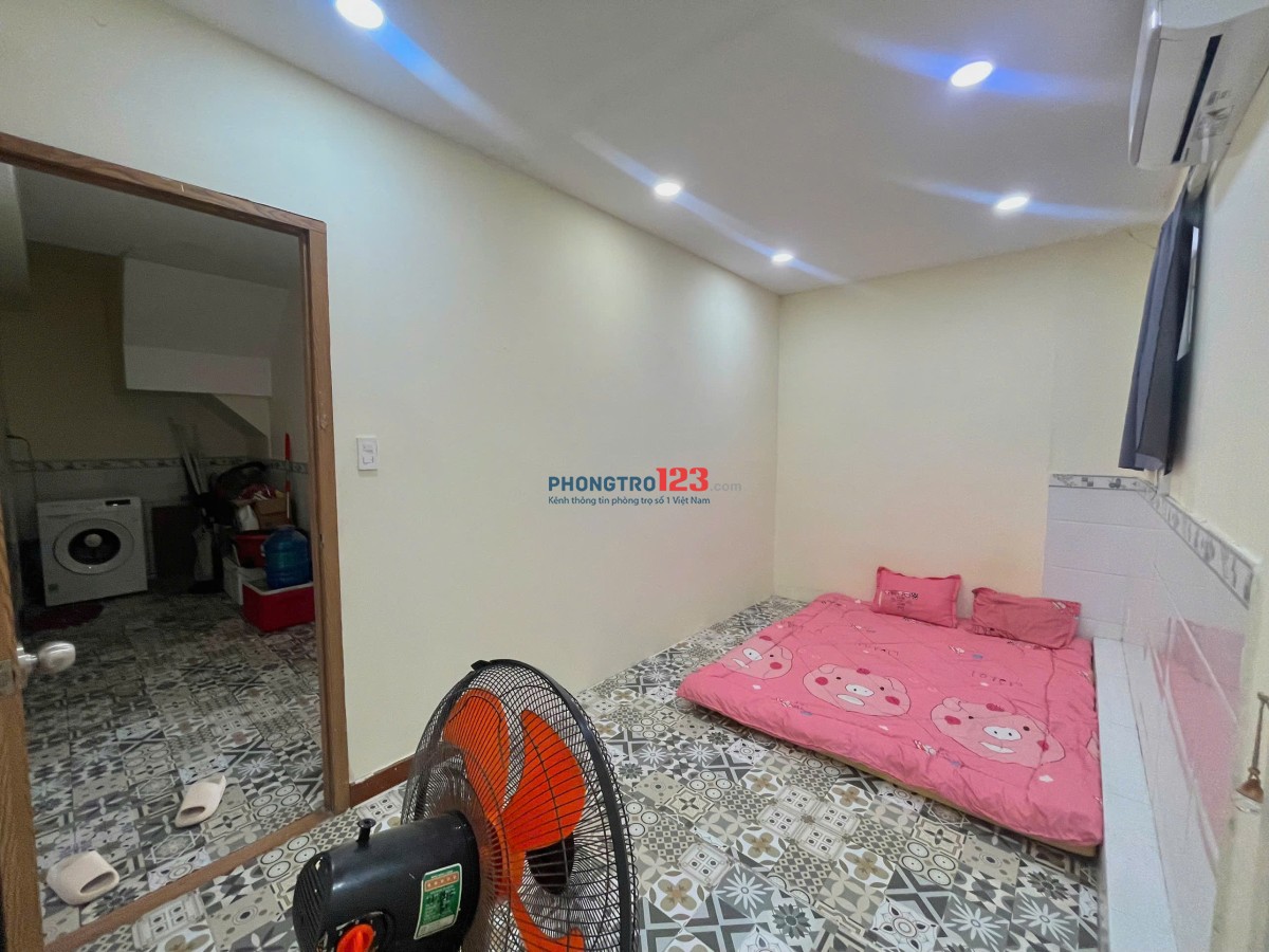 MẶT BẰNG KINH DOANH CÓ PHÒNG SAU Ở LẠI NGAY CHUNG CƯ SƠN KỲ 1