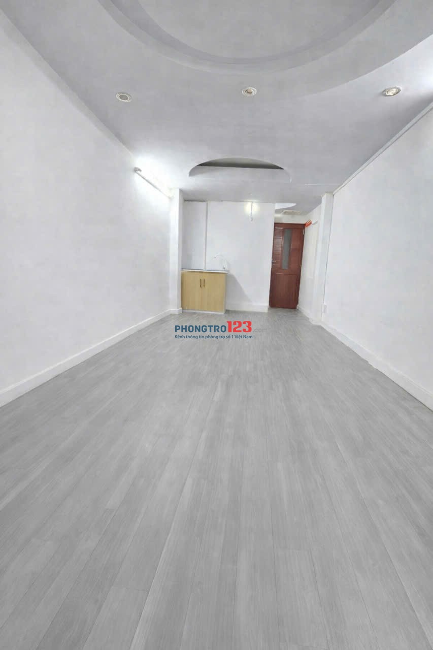 PHÒNG RỘNG CỬA SỔ THOÁNG GIÁ RẺ, KHÔNG CHUNG CHỦ NGAY LÊ VĂN SỸ