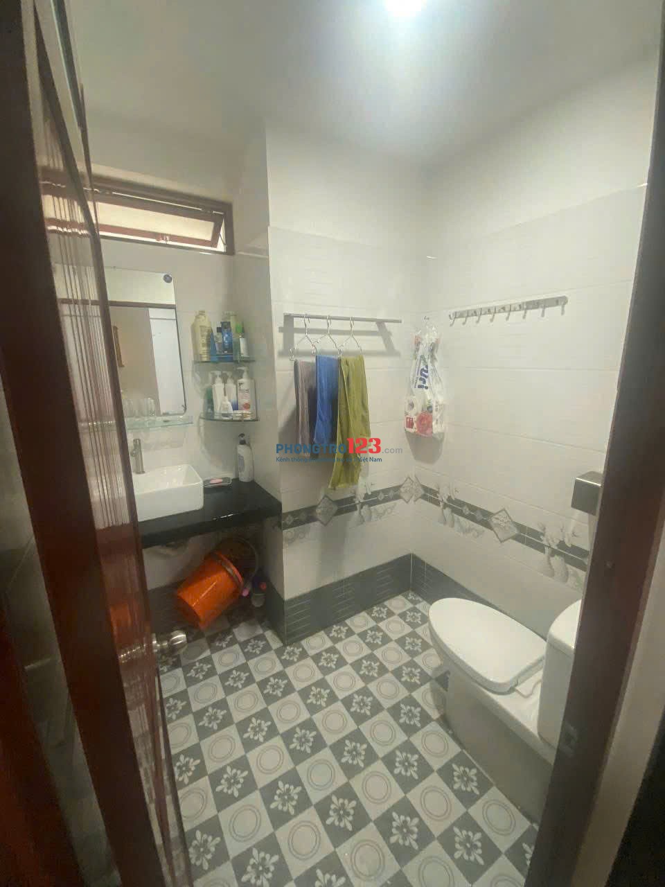 Chung cư Bắc Hải, Quận 10: 2p ngủ, 70m2, nhà mới, 9tr/tháng