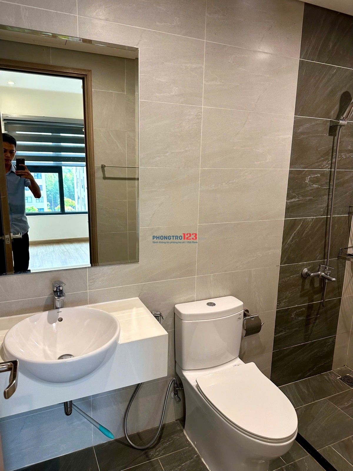 Cho thuê căn hộ 2PN2WC có sẵn Bếp rèm, Tủ lạnh