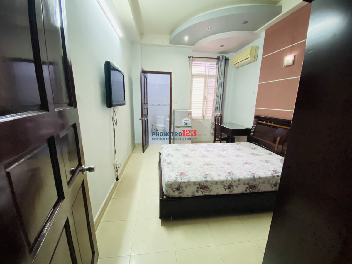 Phòng cao cấp, đầy đủ tiện nghi. Gần đài truyền hình và trường Khoa Học Xã Hội & Nhân Văn 200 mét