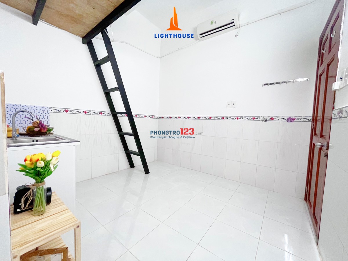 CĂN PHÒNG CHO THUÊ NỘI THẤT CƠ BẢN GẦN Q1. CẦU CHỮ Y