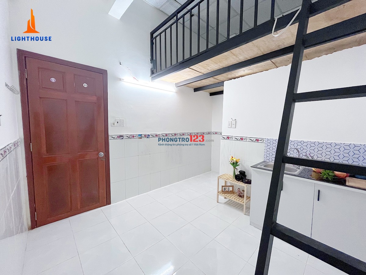 CĂN PHÒNG CHO THUÊ NỘI THẤT CƠ BẢN GẦN Q1. CẦU CHỮ Y