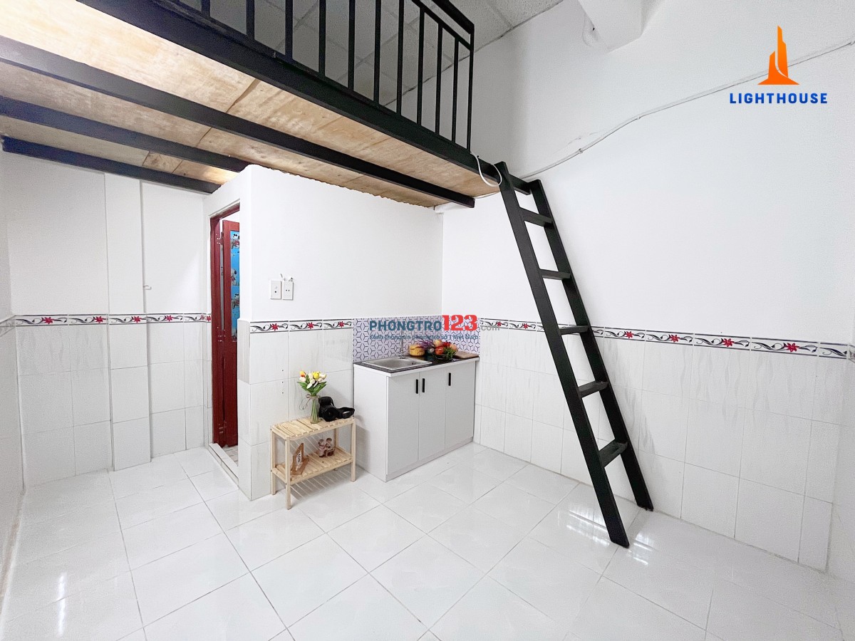 CĂN PHÒNG CHO THUÊ NỘI THẤT CƠ BẢN GẦN Q1. CẦU CHỮ Y