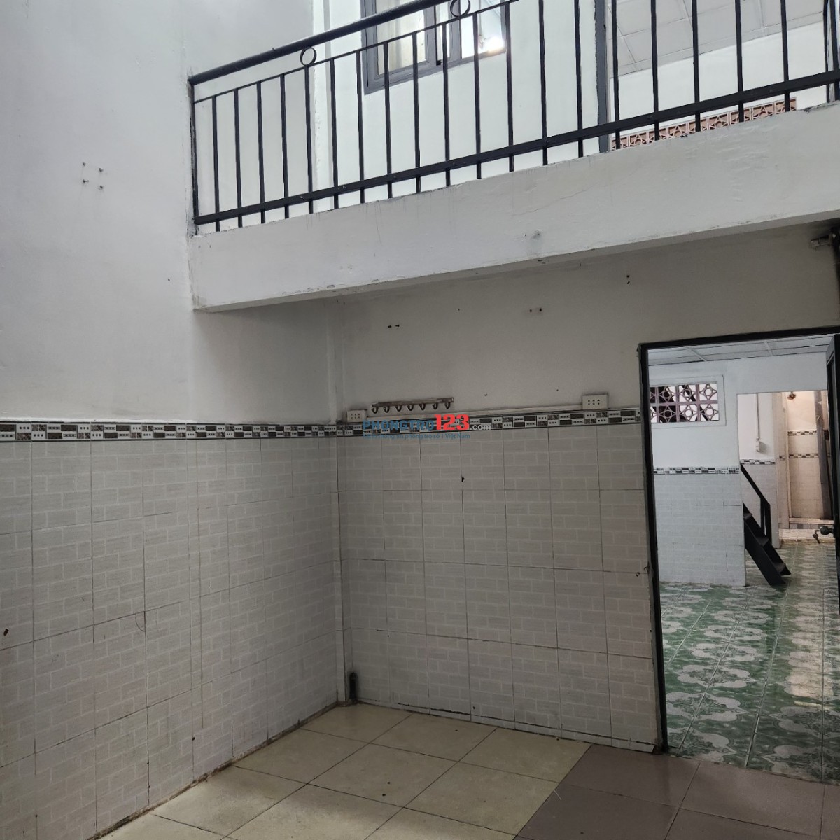 Cho thuê nhà 1 trệt 1 lửng, diện tích 90m2 Linh Xuân, Thủ Đức