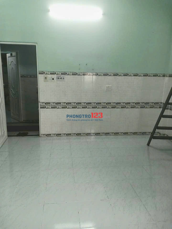 NHÀ TRỌ - NGAY NGÃ TƯ BÌNH THÁI