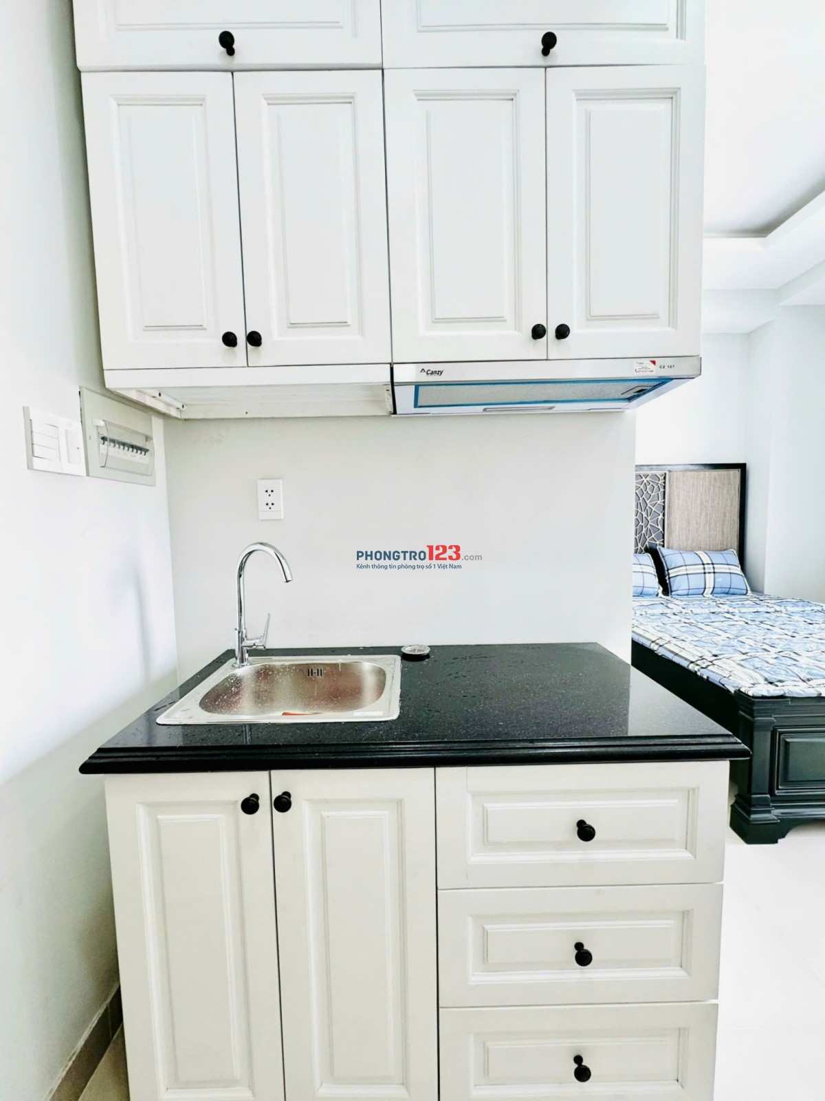 TRỌ BÌNH THẠNH GẦN NGÃ TƯ HÀNG XANH, Q3, Q1. STUDIO 36m2 FULL NỘI THẤT BAN CÔNG LỚN - BẠCH ĐẰNG