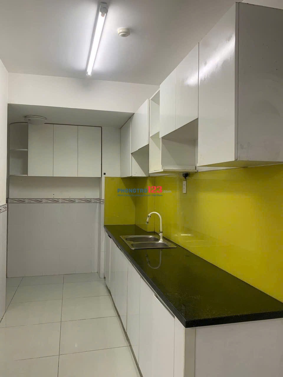 Chung cư Bàu Cát 2 cho thuê căn 2p ngủ. 2wc có nội thất giá 10tr/th