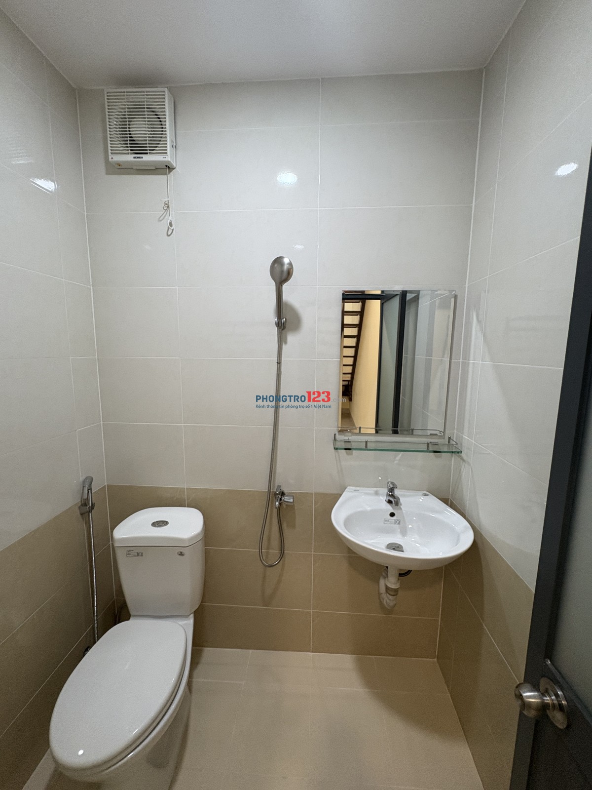 Cho thuê phòng 28m² có gác, WC riêng, khóa vân tay, đường số 10, Bình Trưng Tây, 5tr/tháng
