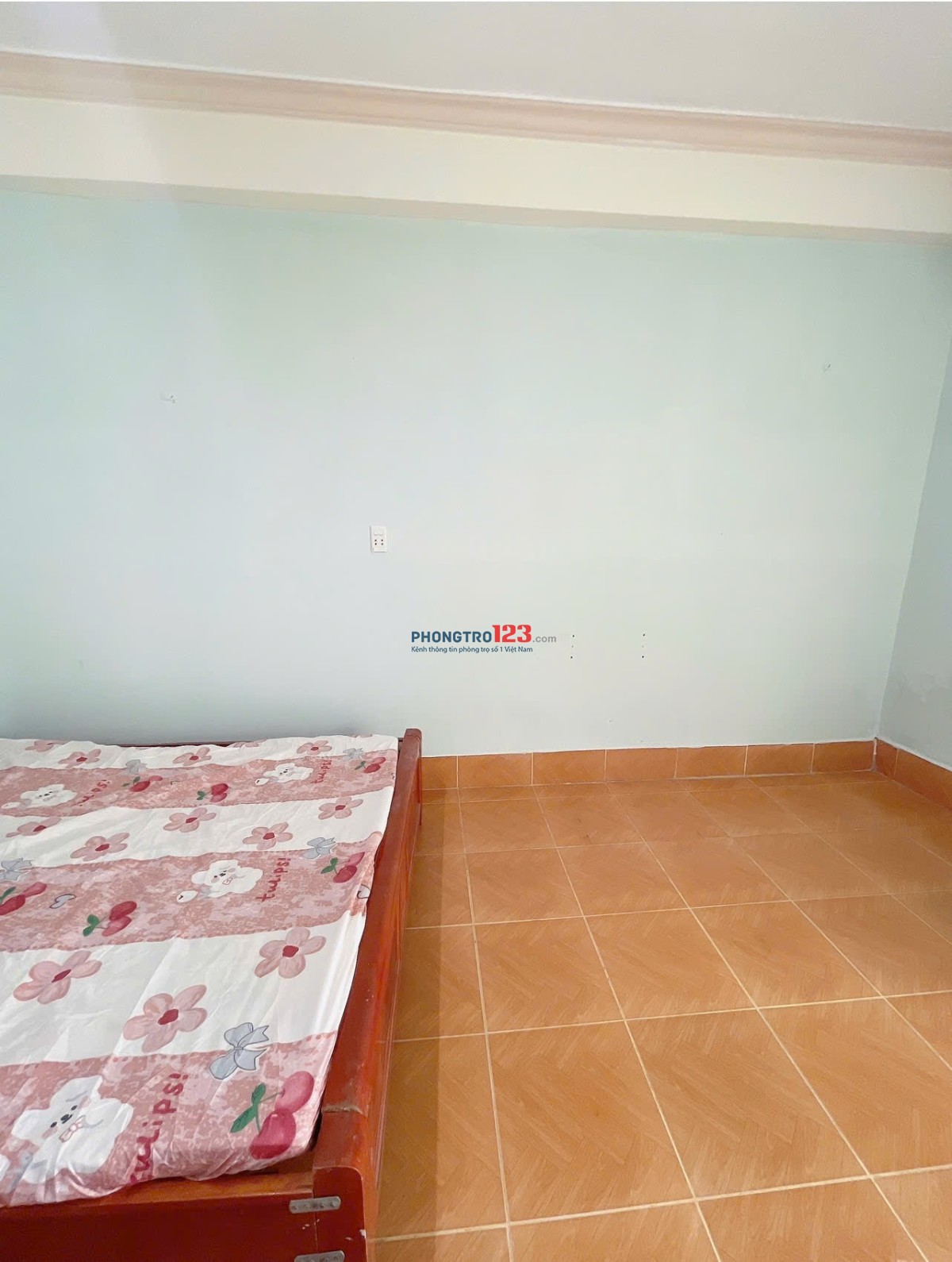 Phòng trọ nội thất cơ bản 20m2 trung tâm Cách mạng tháng 8