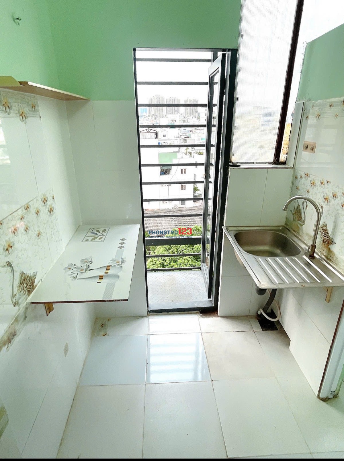 Phòng trọ nội thất cơ bản 20m2 trung tâm Cách mạng tháng 8