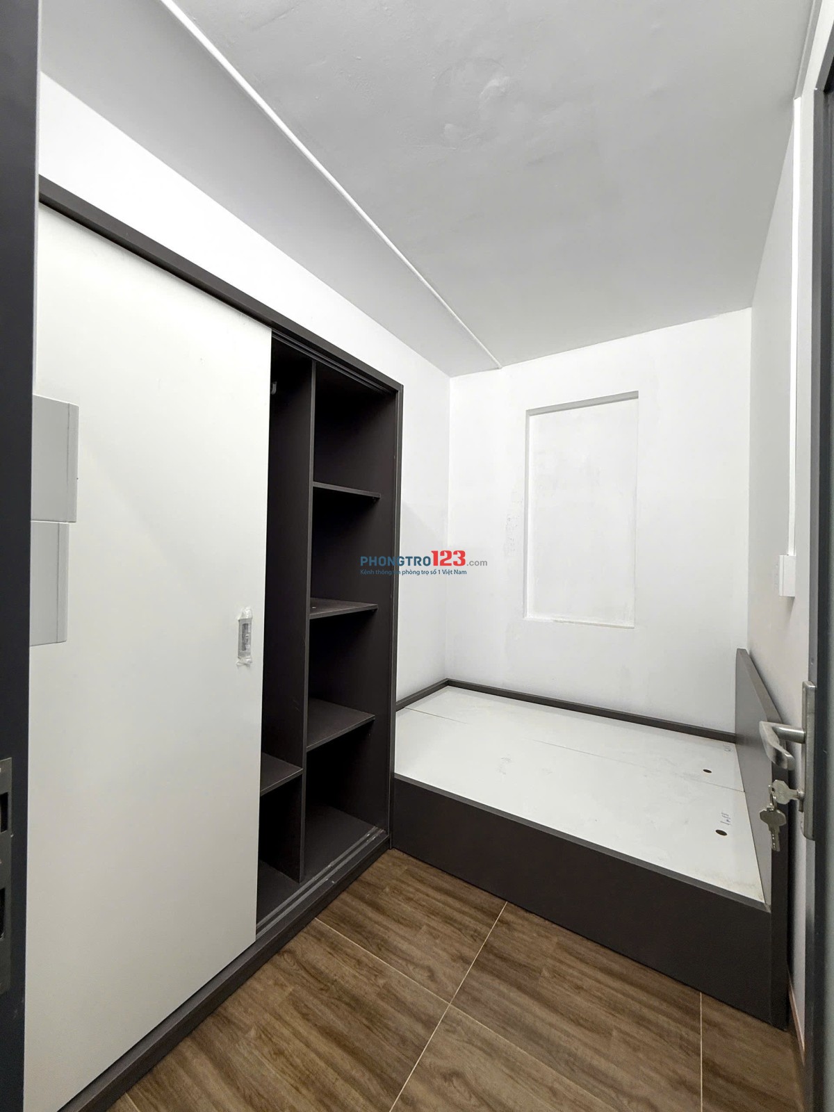 Cho thuê căn hộ 2Pn balcony MGR - Landmark 81 - Metro Tân Cảng - N4 Hàng Xanh - ĐH Hutech