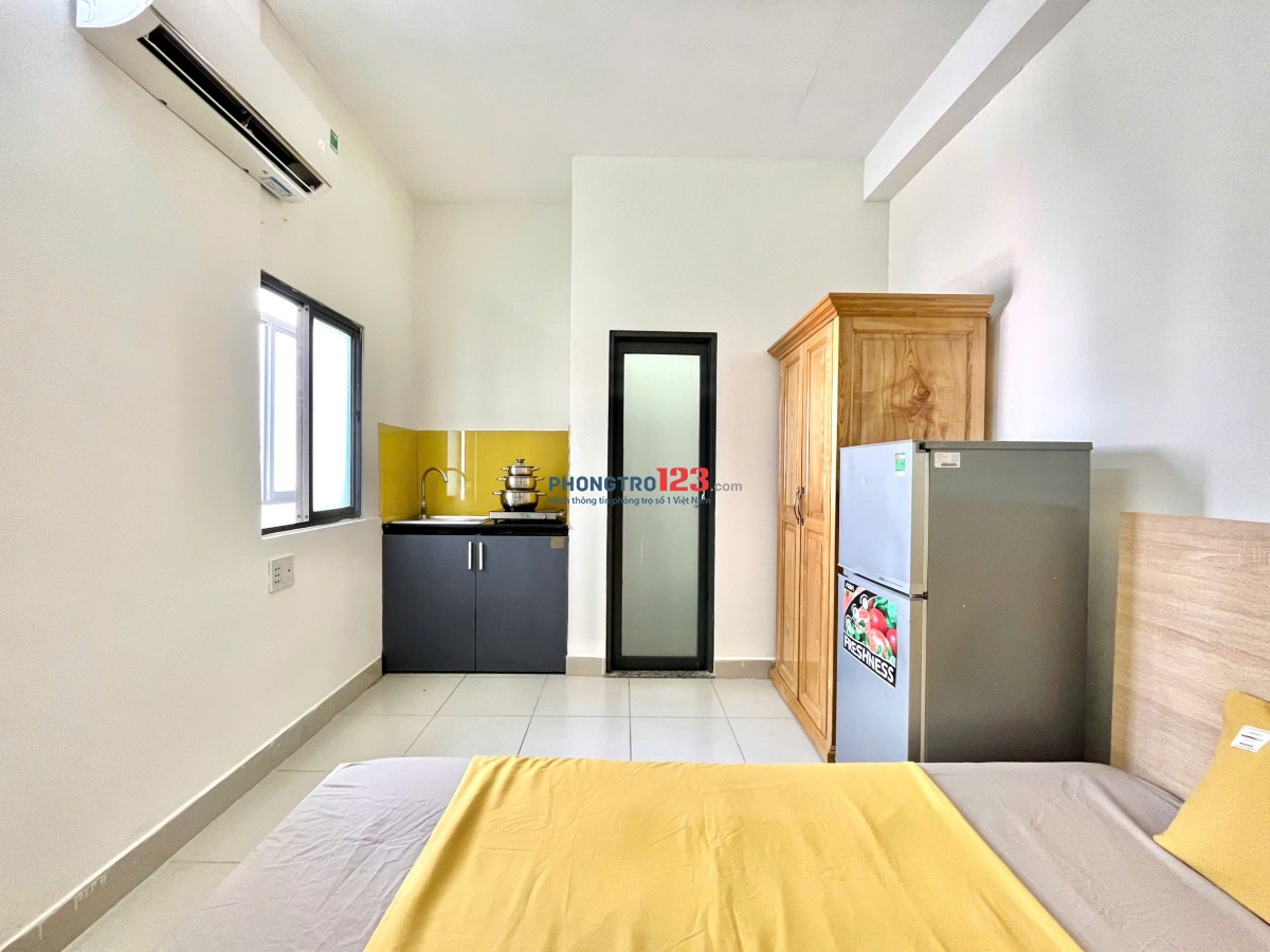 PHÒNG ĐẸP CỬA SỔ TIỆN NGHI GẦN CÔNG VIÊN GIA ĐỊNH