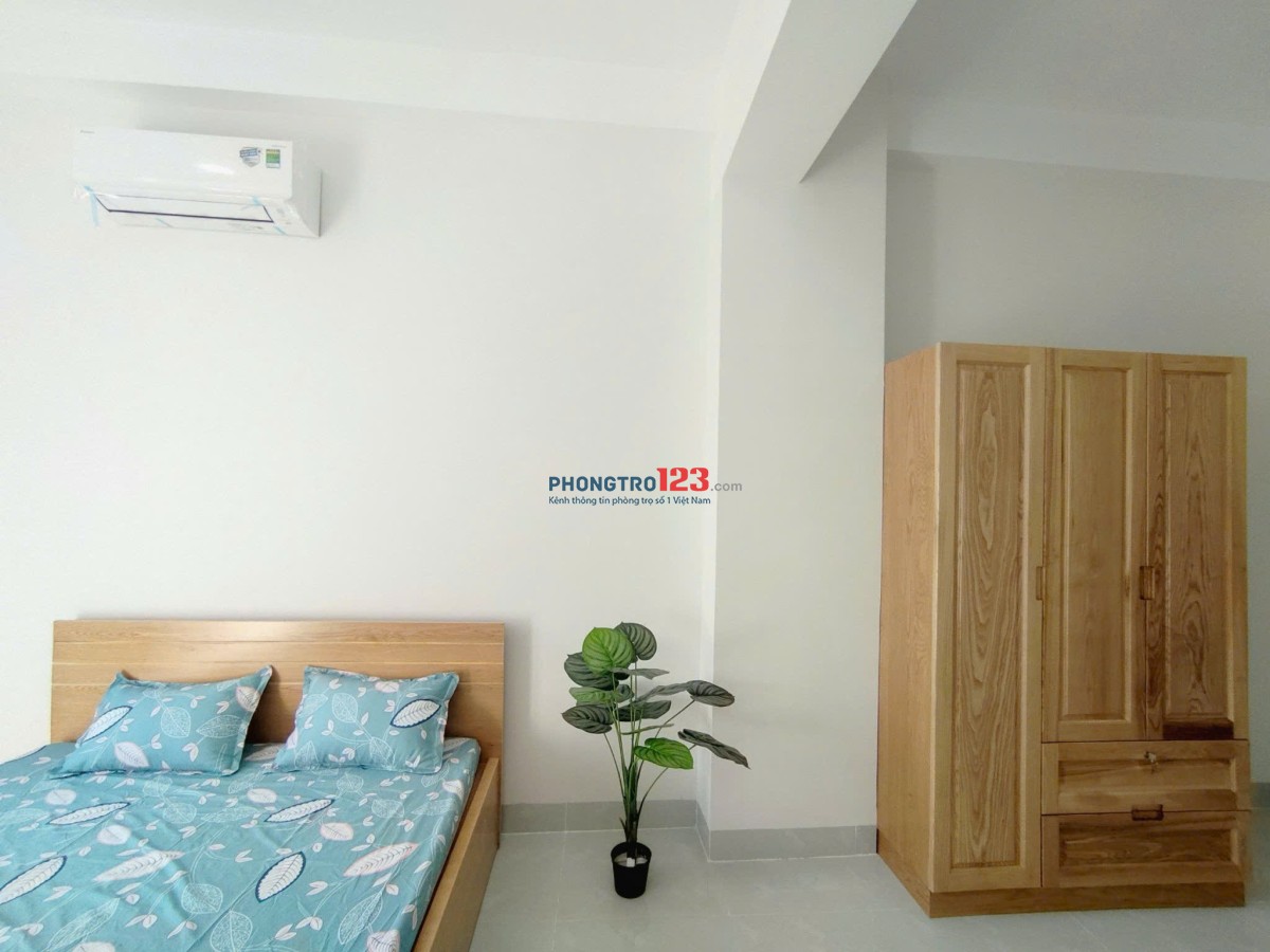 Phòng Trọ Ban Công Thang Máy 35m2 Nguyễn Văn Đậu Bình Thạnh Gần Chợ Bà Chiểu Phan Xích Long quận 1