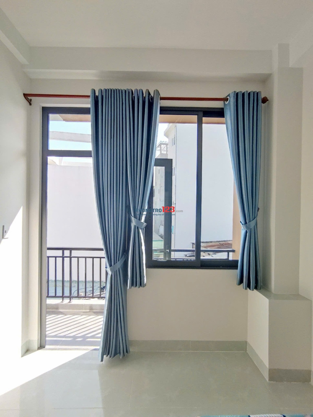 Phòng Trọ Ban Công Thang Máy 35m2 Nguyễn Văn Đậu Bình Thạnh Gần Chợ Bà Chiểu Phan Xích Long quận 1