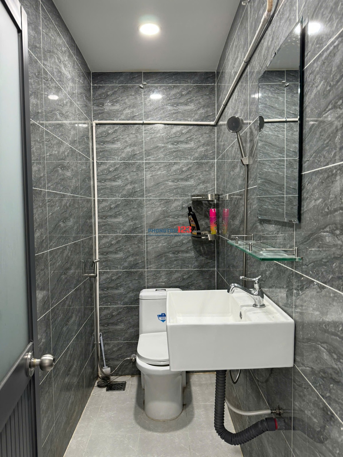 SIÊU PHẨM KTX NỮ TRỌN GÓI CHỈ 1TR.xxx SANG XỊN NGAY CĐ KINH TẾ ĐỐI NGOẠI - ĐỖ XUÂN HỢP