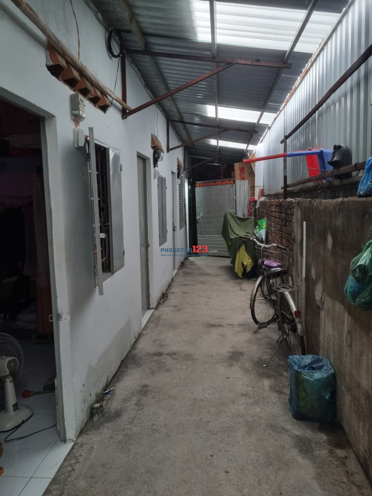 phòng trọ mặt tiền dọc đường xe lửa ngay chợ Hiệp bình 459 Kha Vạn Cân, Thủ Đức, HCM