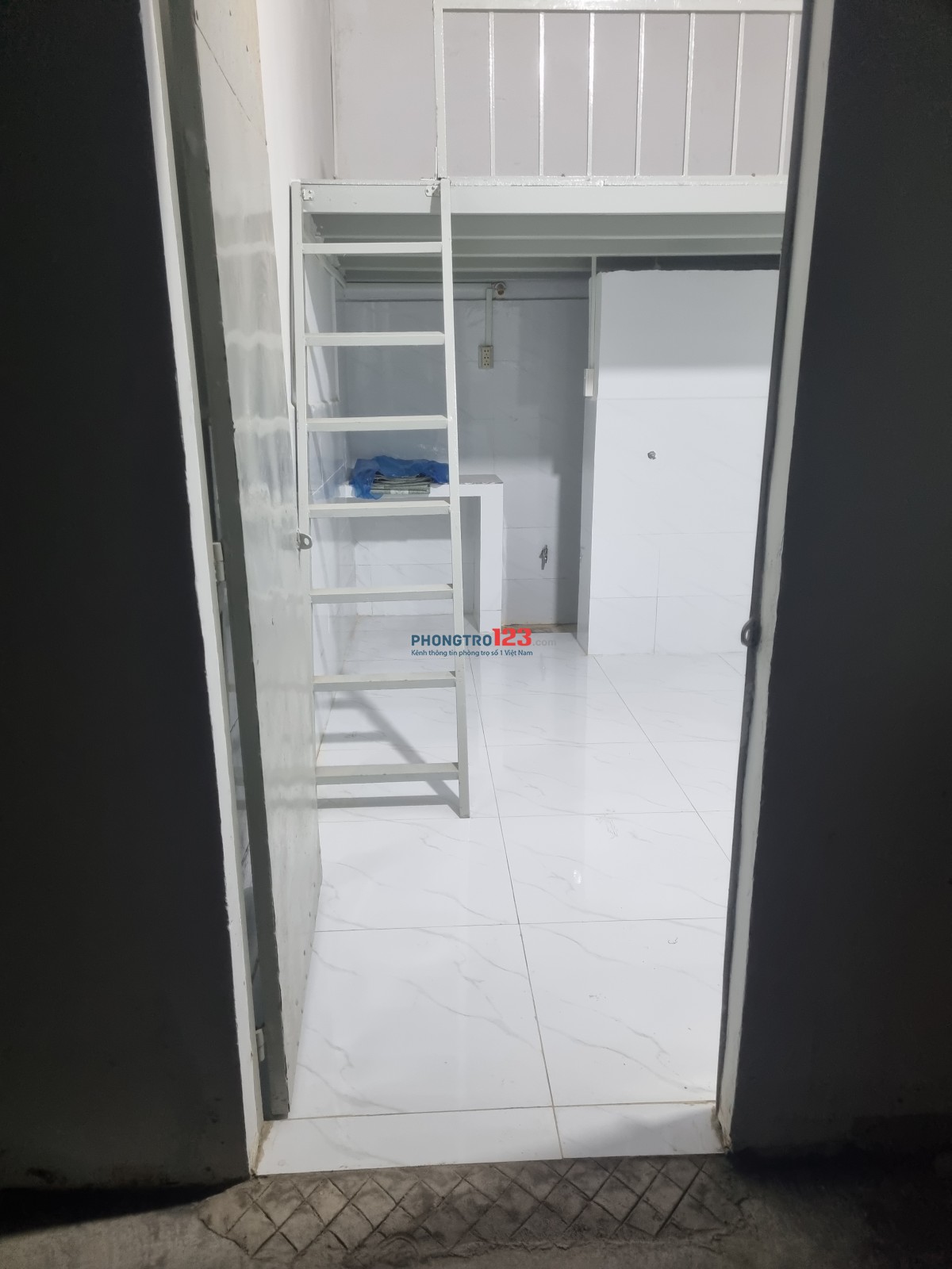 phòng trọ mặt tiền dọc đường xe lửa ngay chợ Hiệp bình 459 Kha Vạn Cân, Thủ Đức, HCM