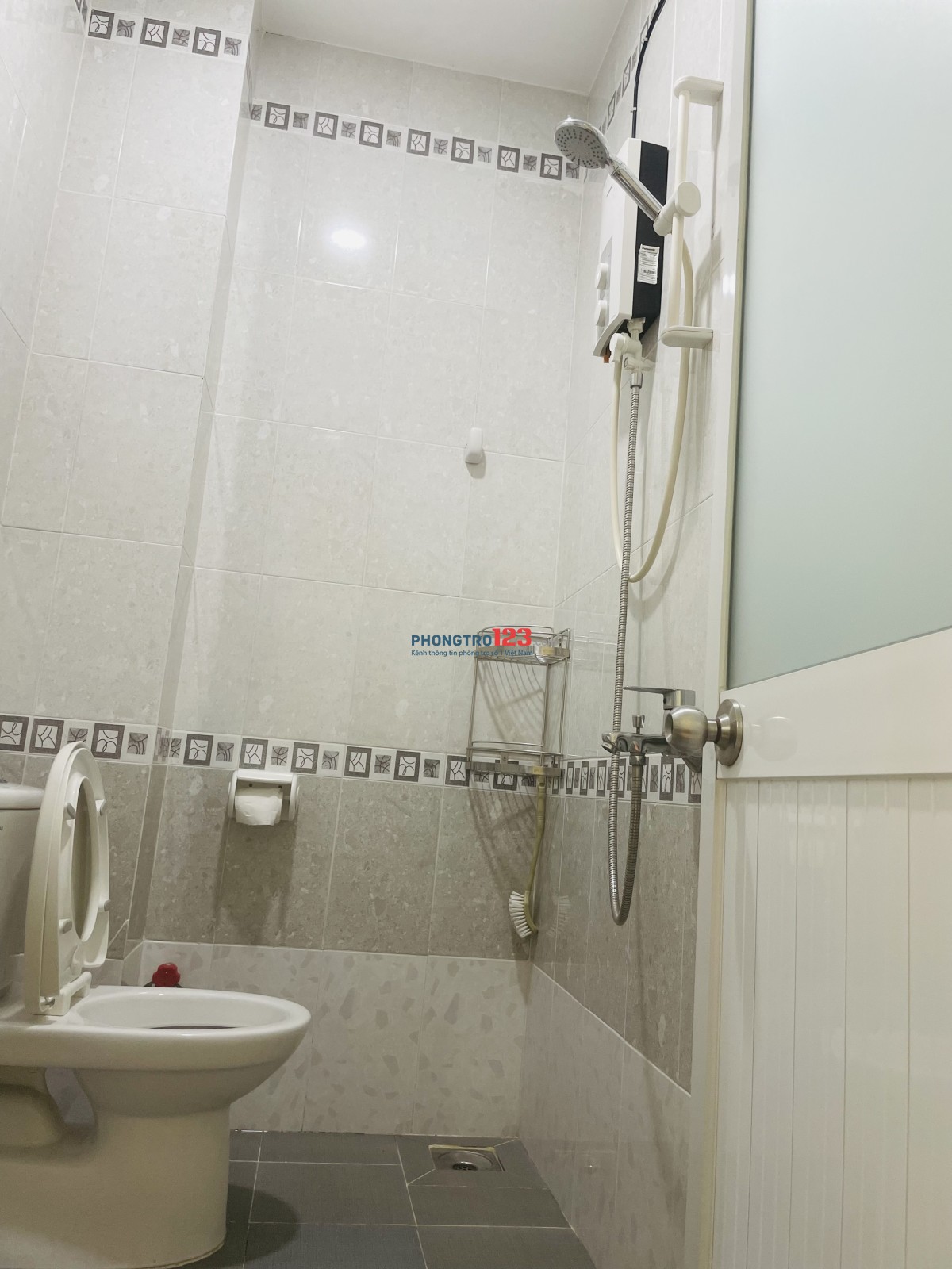 5.000.000vnd…FURNISHED and SERVICED ROOMS! Ms. Kim 0903004118 (Tan Binh dist.)