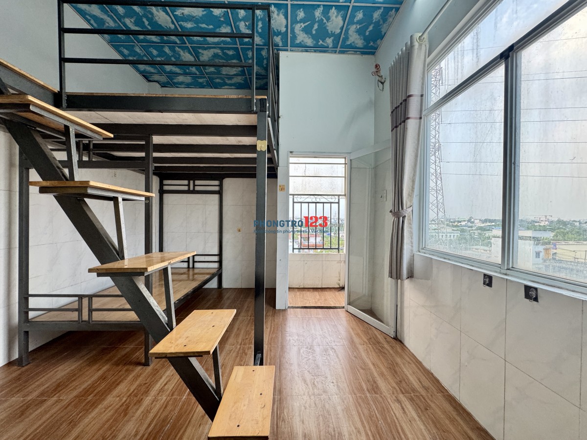 CHÍNH CHỦ CHO THUÊ PHÒNG BAN CÔNG THOÁNG SÁT ĐH NGUYỄN TẤT THÀNH ĐI BỘ