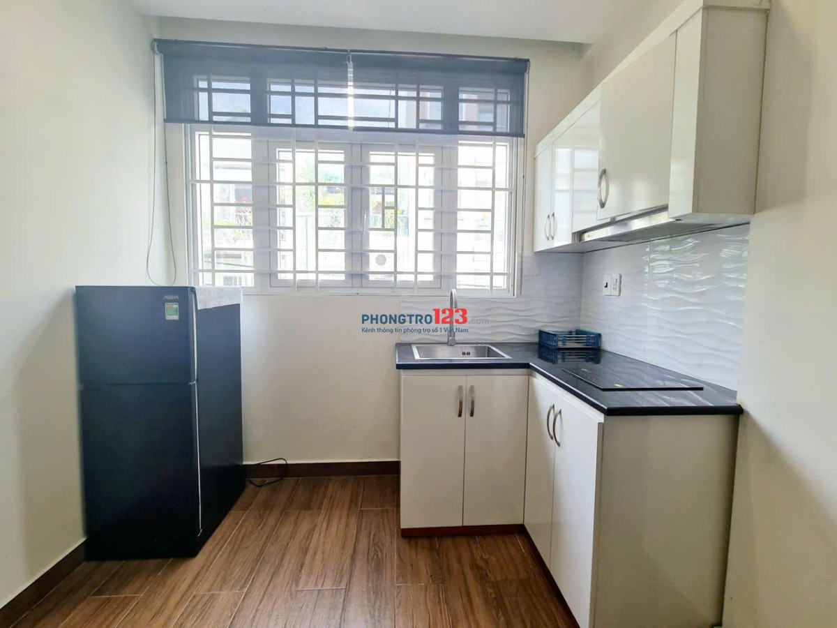 TRỌ BÌNH THẠNH GẦN Q1,Q3, NGÃ TƯ HÀNG XANH - STUDIO 35m2 BAN CÔNG CỬA SỔ LỚN - NGÔ TẤT TỐ - BTHANH