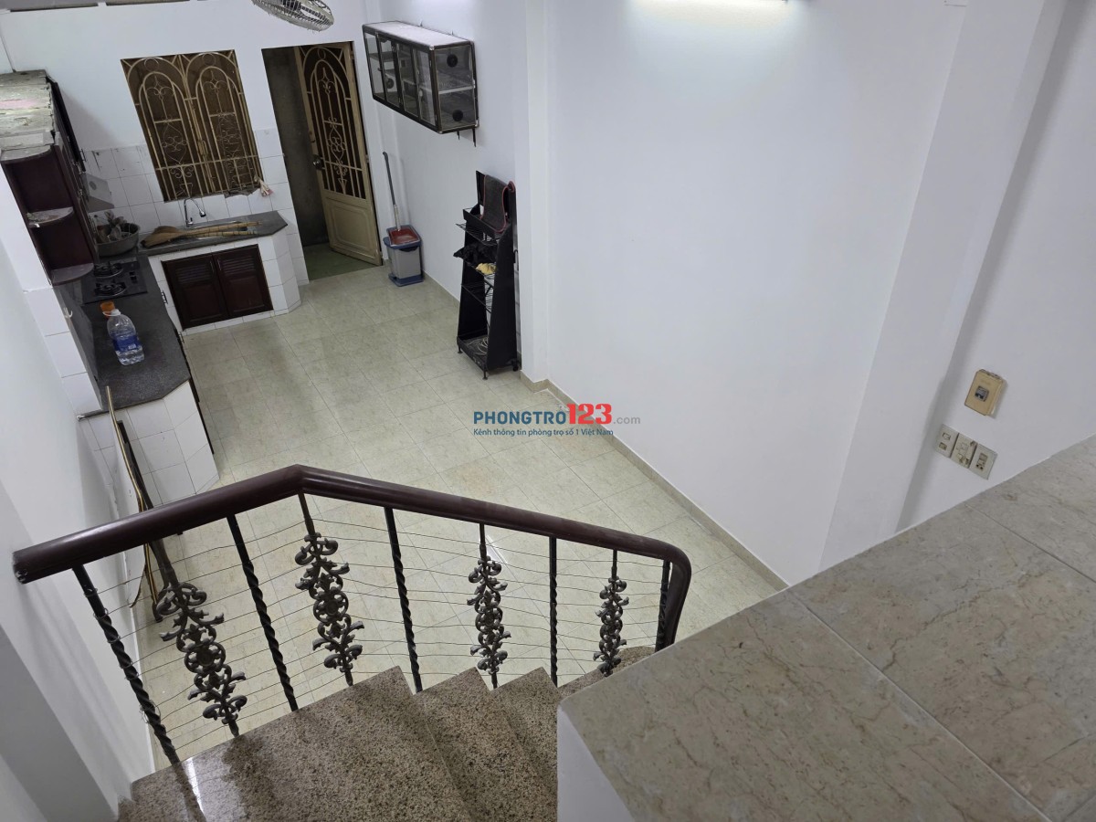 Cho nhà riêng khu bàn cờ 1 trệt, 3 lầu, 6p ngủ, 4wc, giá 18tr/th