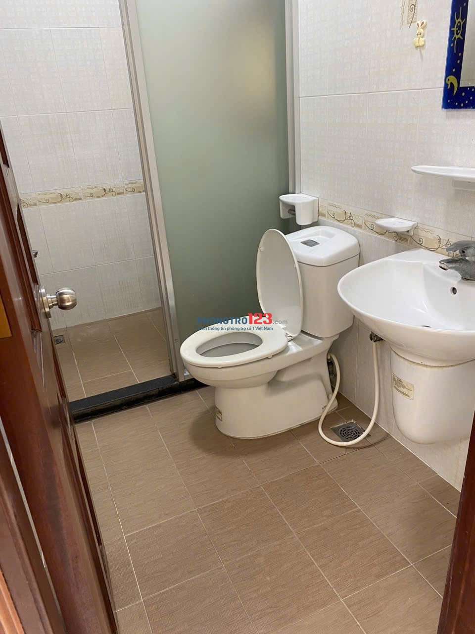 Phòng máy lạnh bếp tách phòng ngủ. KDC Bình Hưng. Quận 8