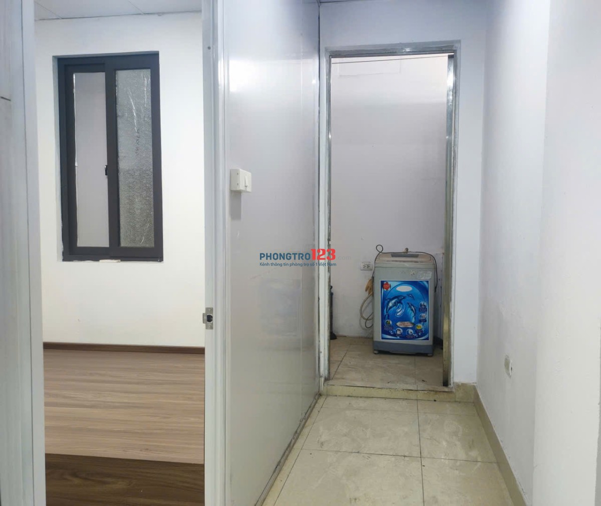 Cho thuê phòng giá rẻ, khép kín, thang máy, oto đỗ thoải mái, gần công viên Hòa Bình