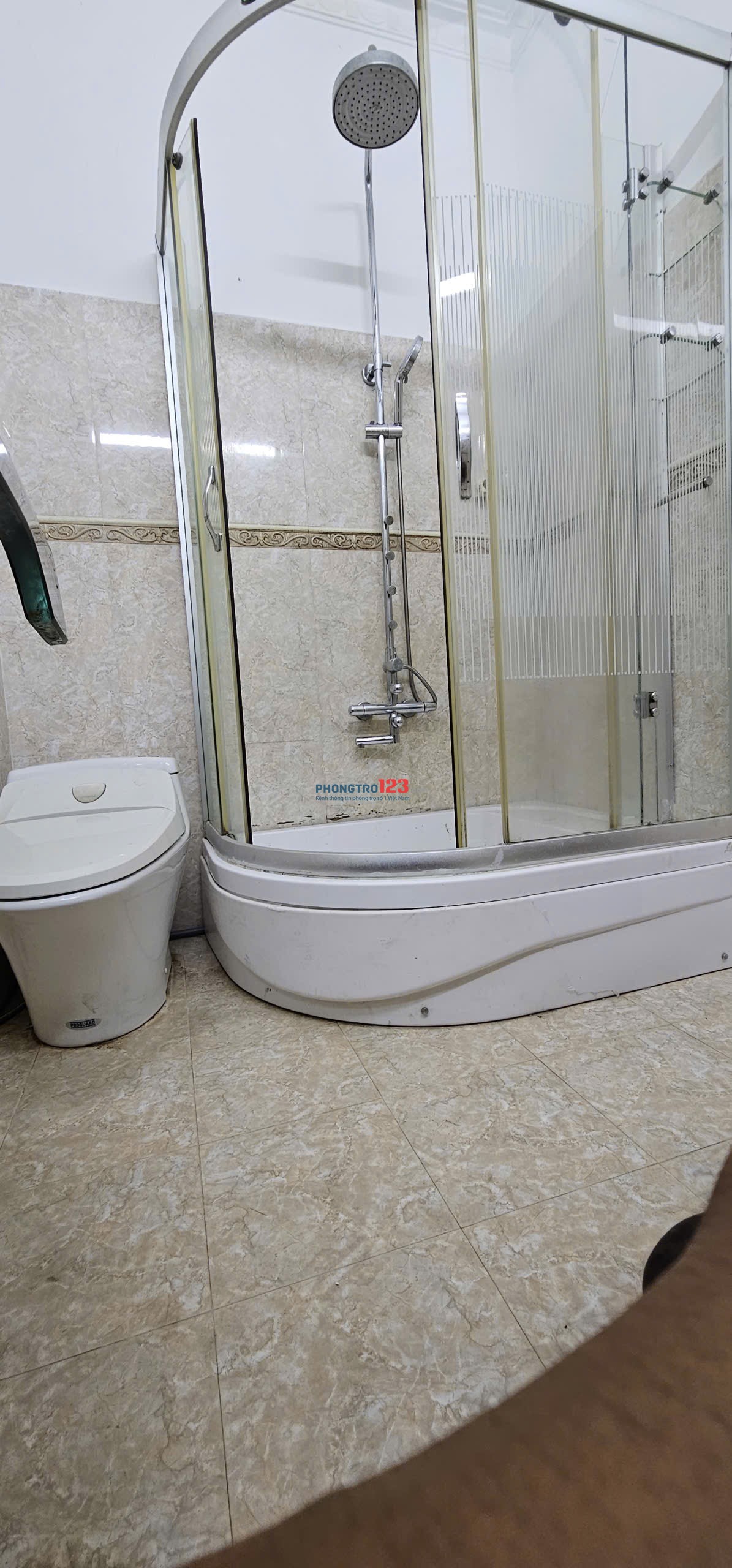 Nhà dư phòng cho thuê lại 2 phòng