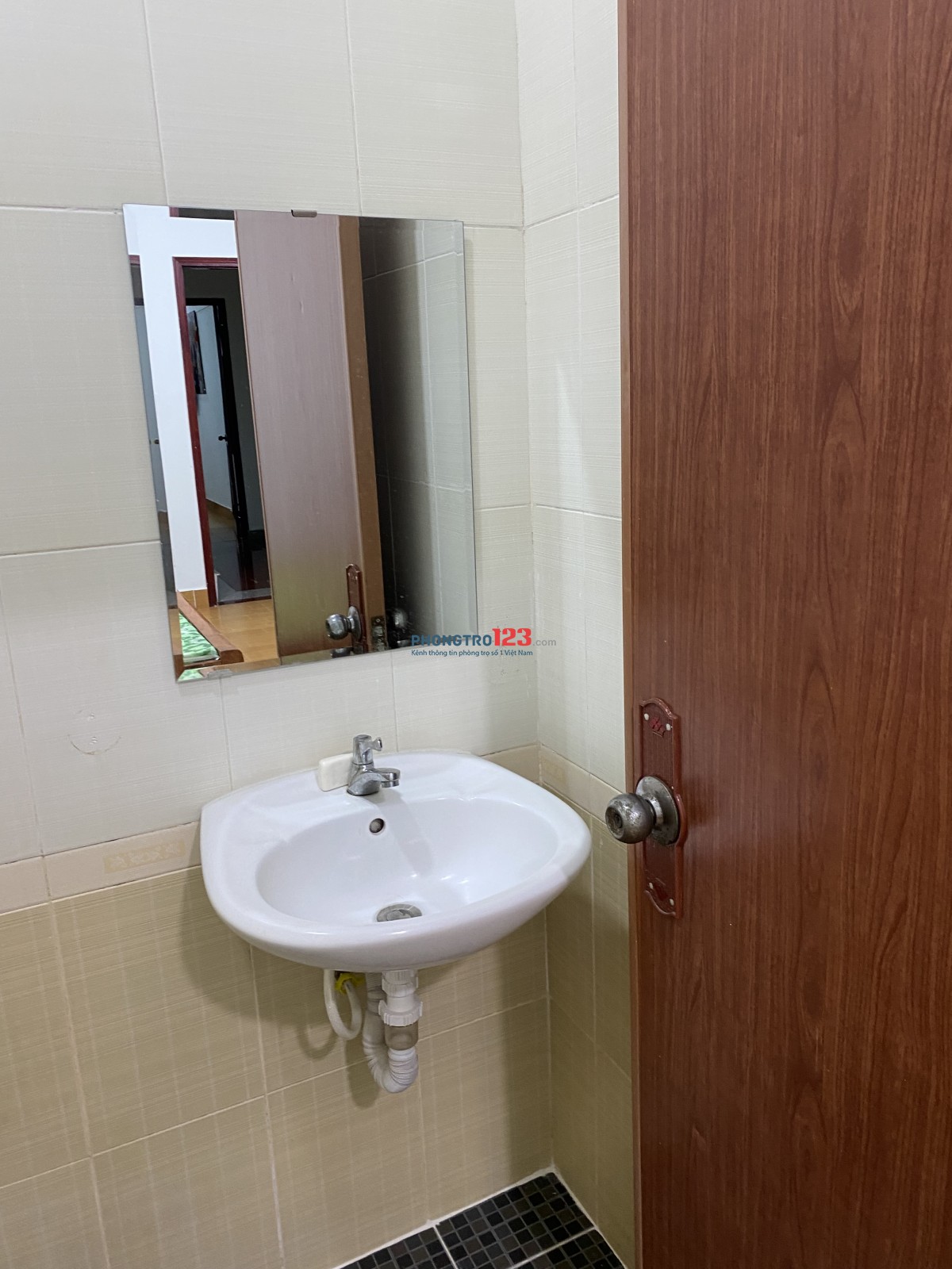 Cho Thuê Phòng trọ, sạch sẽ thoáng mát có chỗ để xe