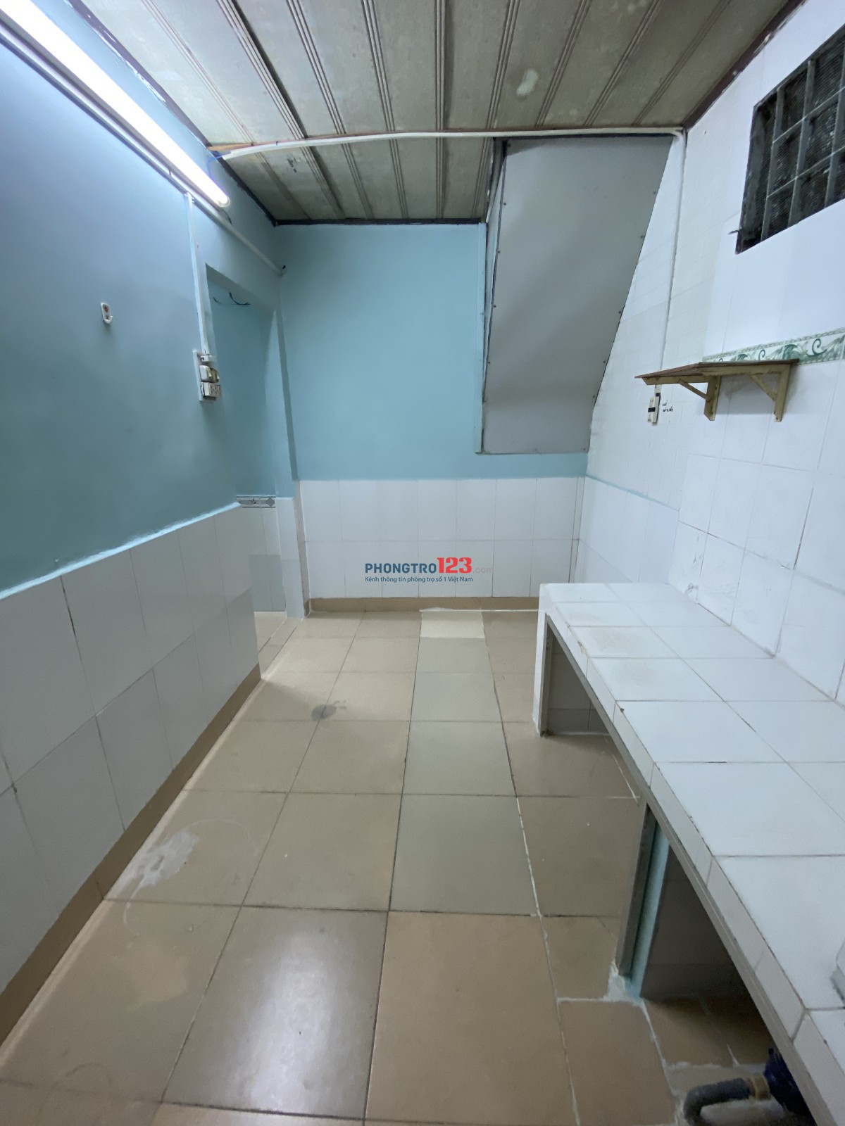 Chính chủ cho thuê phòng. ĐC: 27/71 Điện Biên Phủ (ngay cầu Điện Biên Phủ). 2 triệu/tháng.