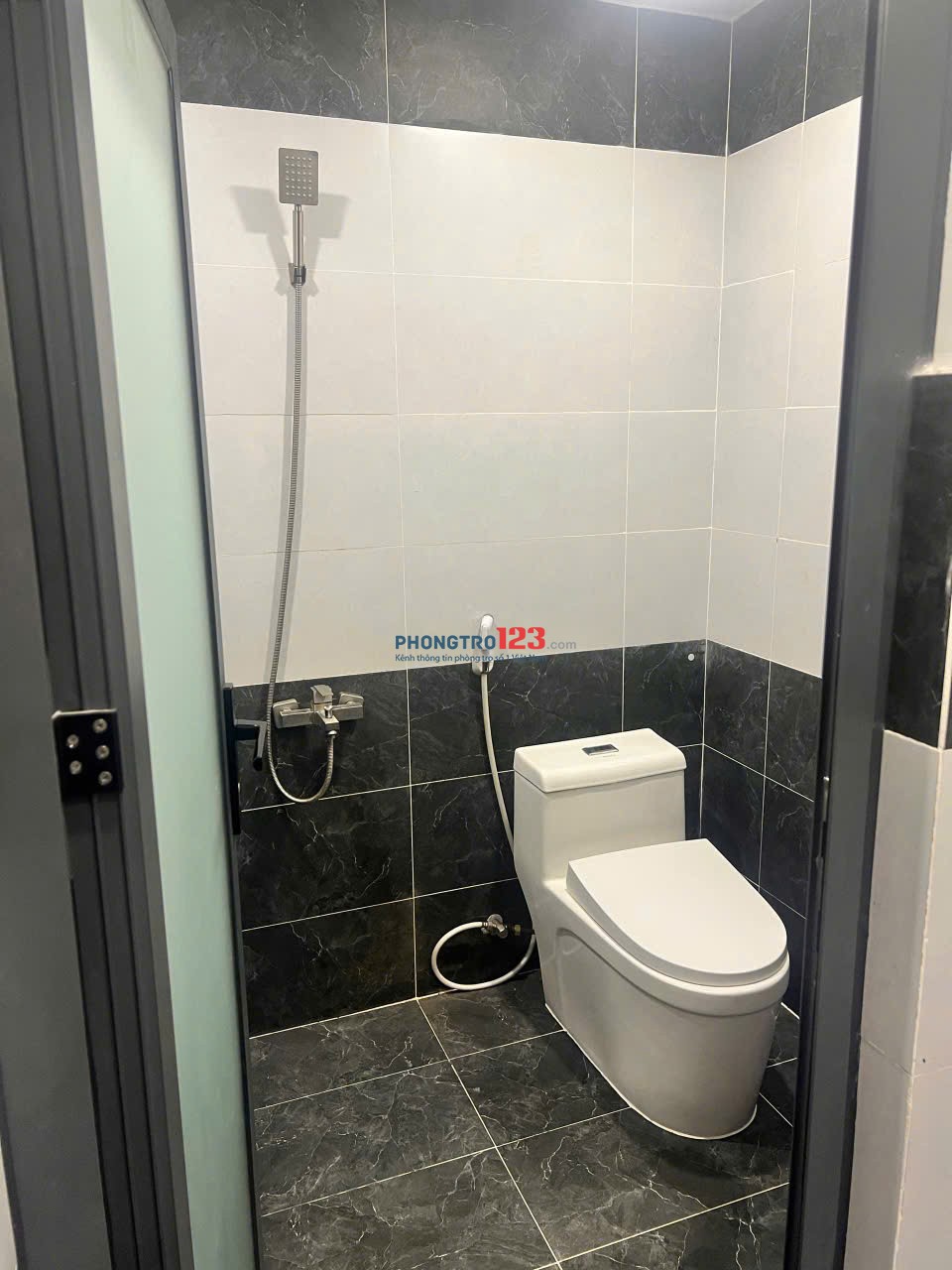 CHO THUÊ CĂN HỘ DỊCH VỤ FULL NT NGUYỄN VĂN QUÁ, QUẬN 12