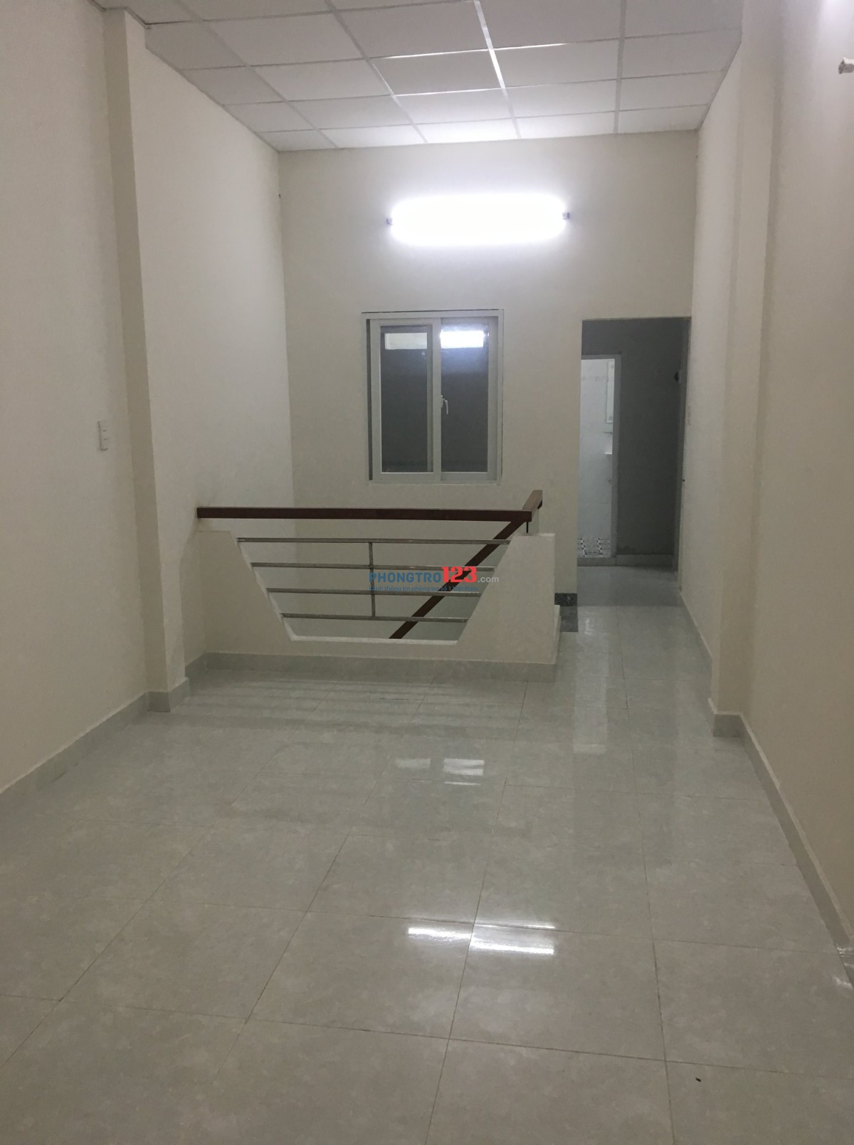 CHO THUÊ NHÀ NGUYÊN CĂN HẺM XE HƠI/XE TẢI QUAY ĐẦU