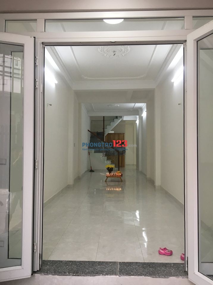 CHO THUÊ NHÀ NGUYÊN CĂN HẺM XE HƠI/XE TẢI QUAY ĐẦU