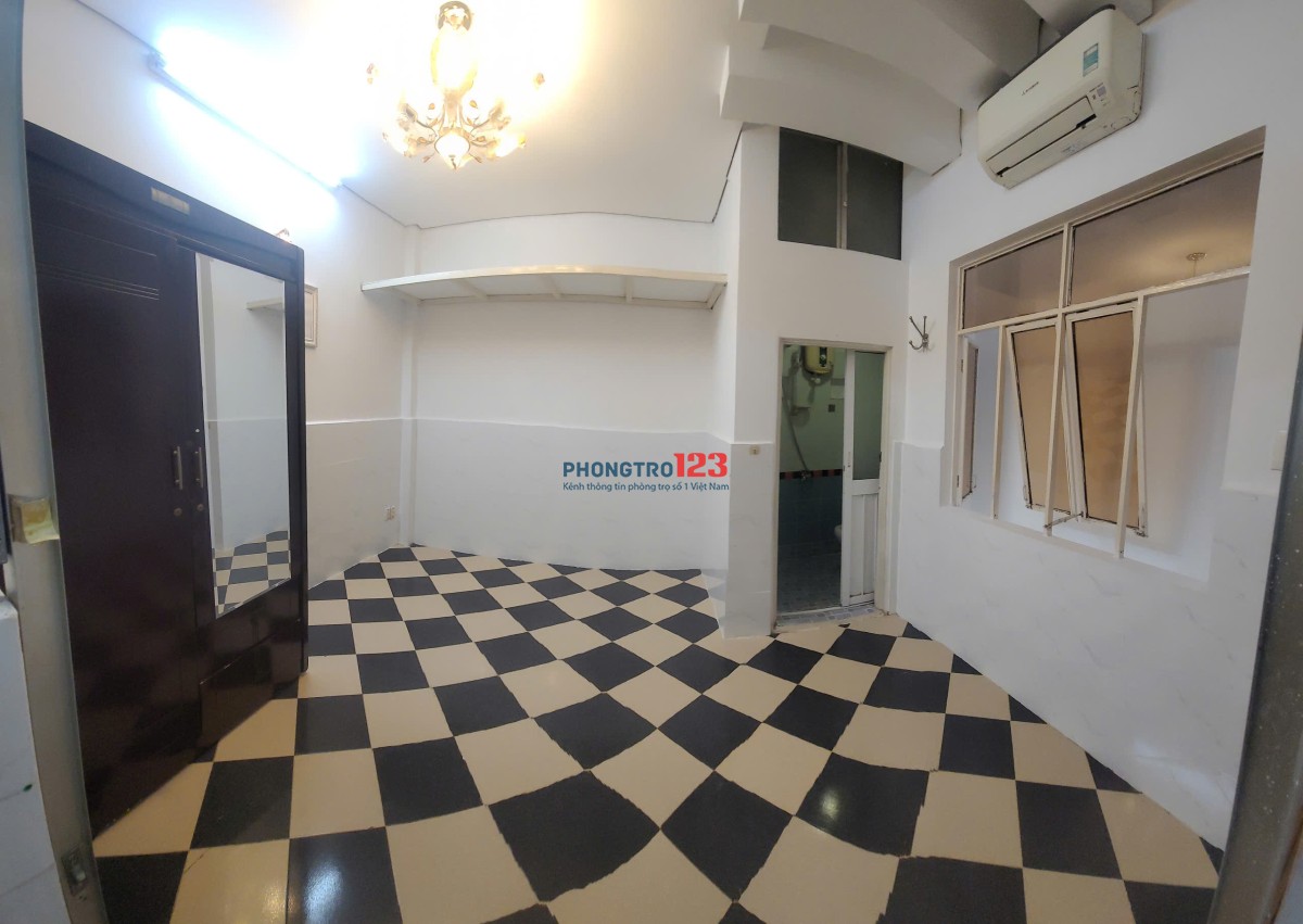 NHÀ CHO THUÊ Trần Đình Xu, Q1. 15tr/ tháng