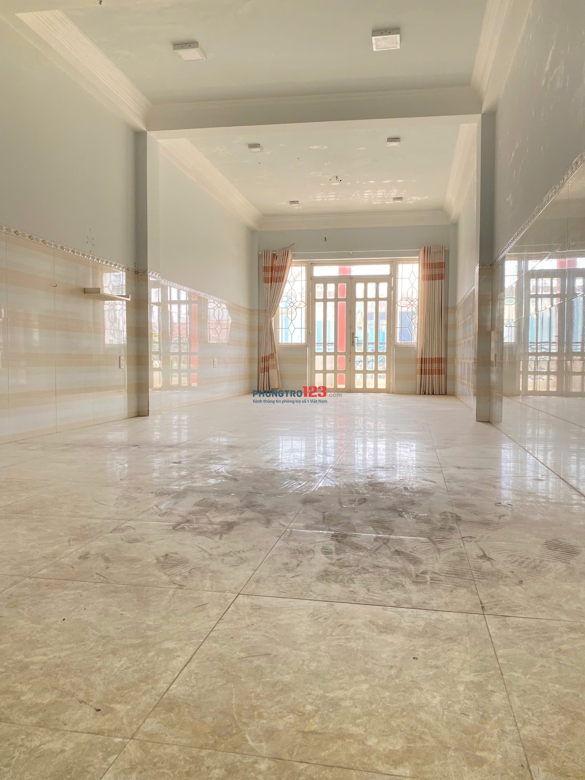 CHÍNH CHỦ CHO THUÊ NHÀ MT PHAN HUY ÍCH, TÂN BÌNH, DTSD 350M2 GIÁ 38TR