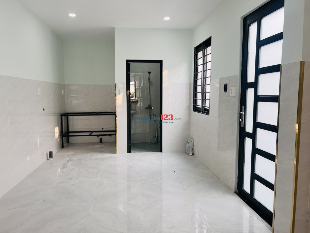 Cho thuê nhà đường Tân Sơn Nhì, P Tân Sơn Nhì, Tân Phú, giá 9tr