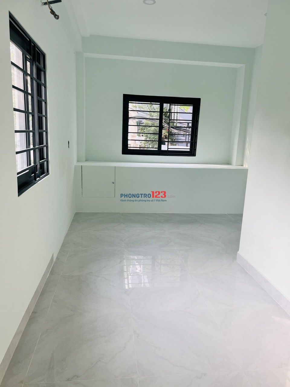 Cho thuê nhà đường Tân Sơn Nhì, P Tân Sơn Nhì, Tân Phú, giá 9tr