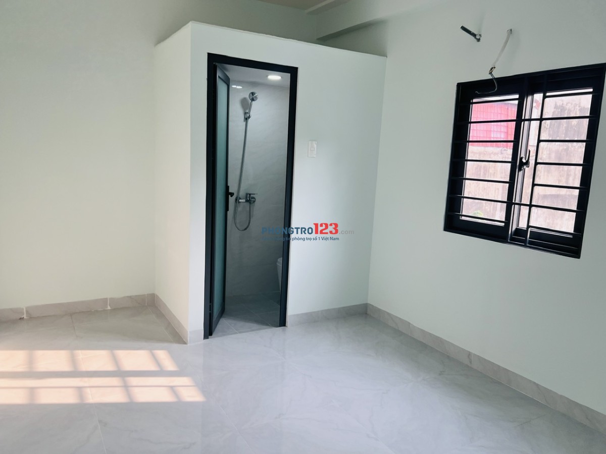 Cho thuê nhà đường Tân Sơn Nhì, P Tân Sơn Nhì, Tân Phú, giá 9tr