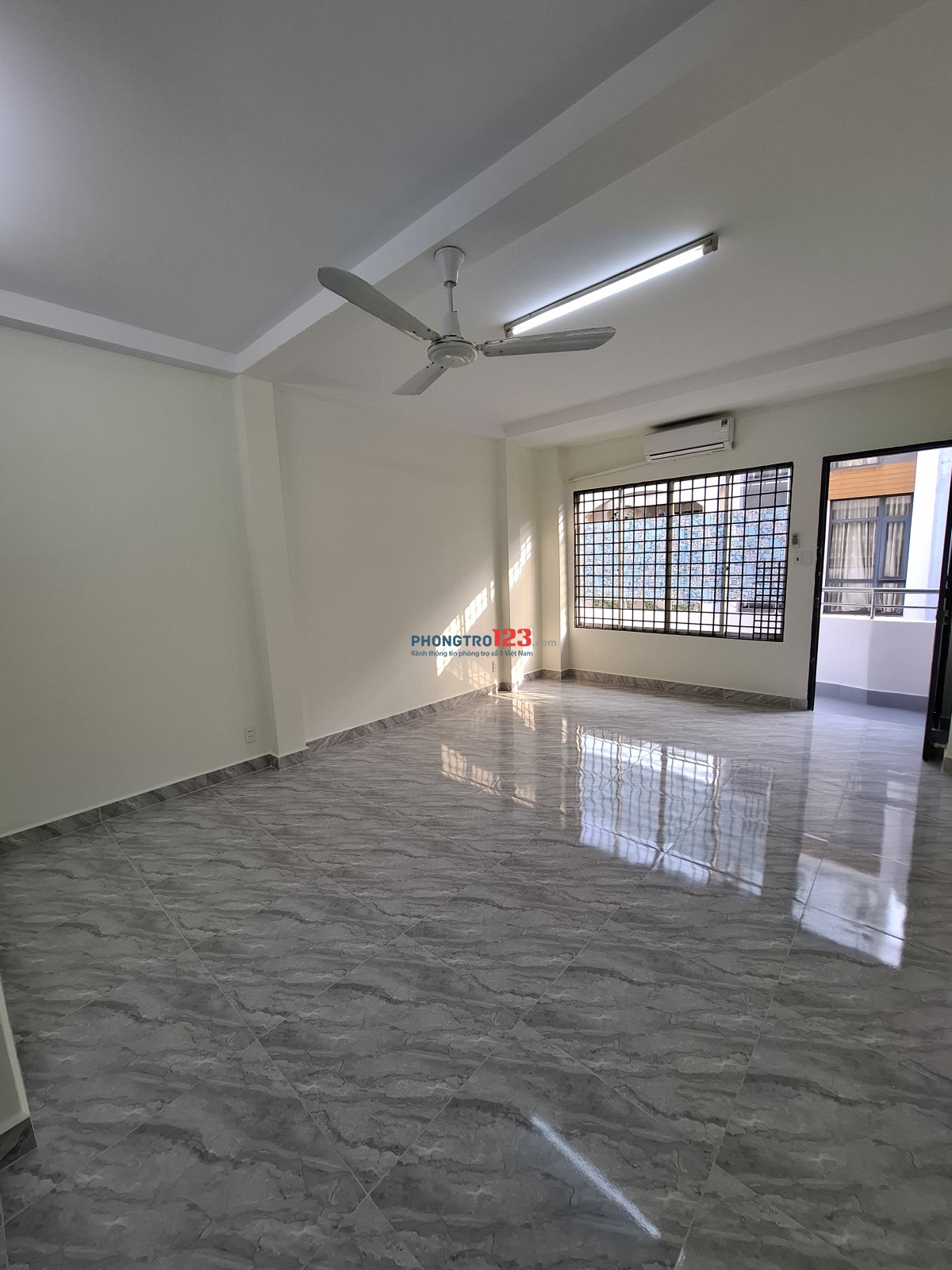 Cho thuê phòng mới nội thất cơ bản