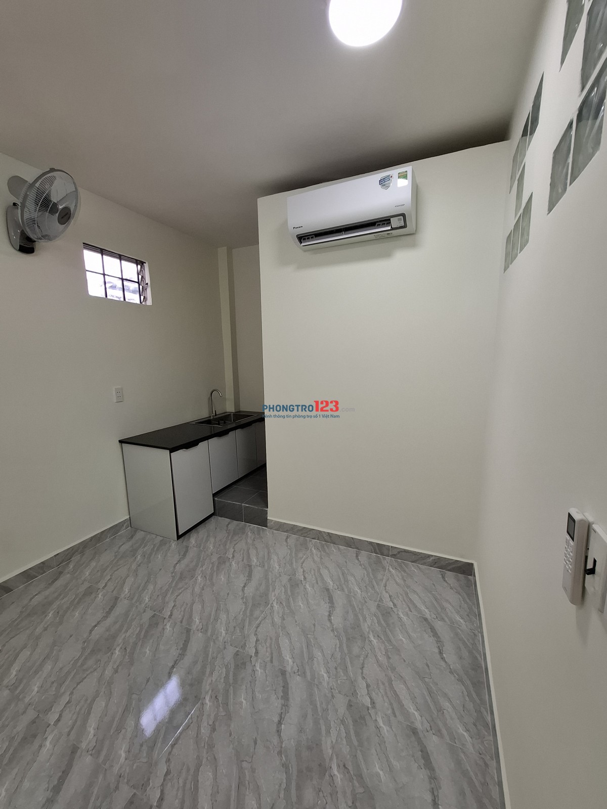 Cho thuê phòng mới nội thất cơ bản